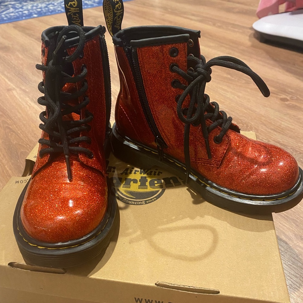 Red glitter Kids Dr Martens boots